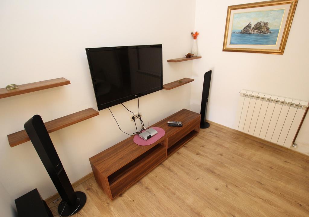 Apartment Milica Petrovac Bagian luar foto