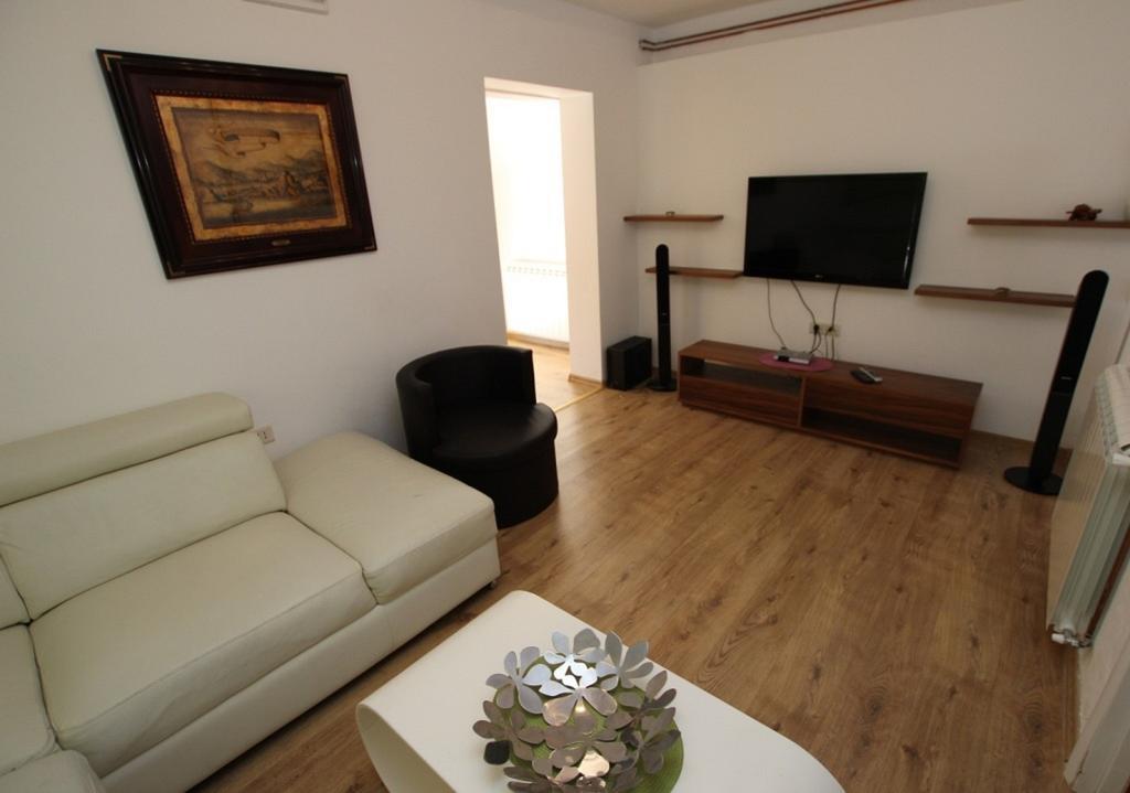 Apartment Milica Petrovac Bagian luar foto