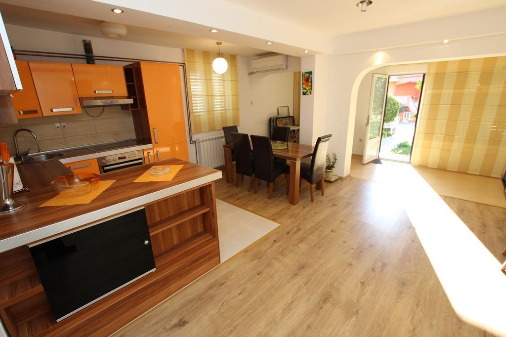 Apartment Milica Petrovac Bagian luar foto